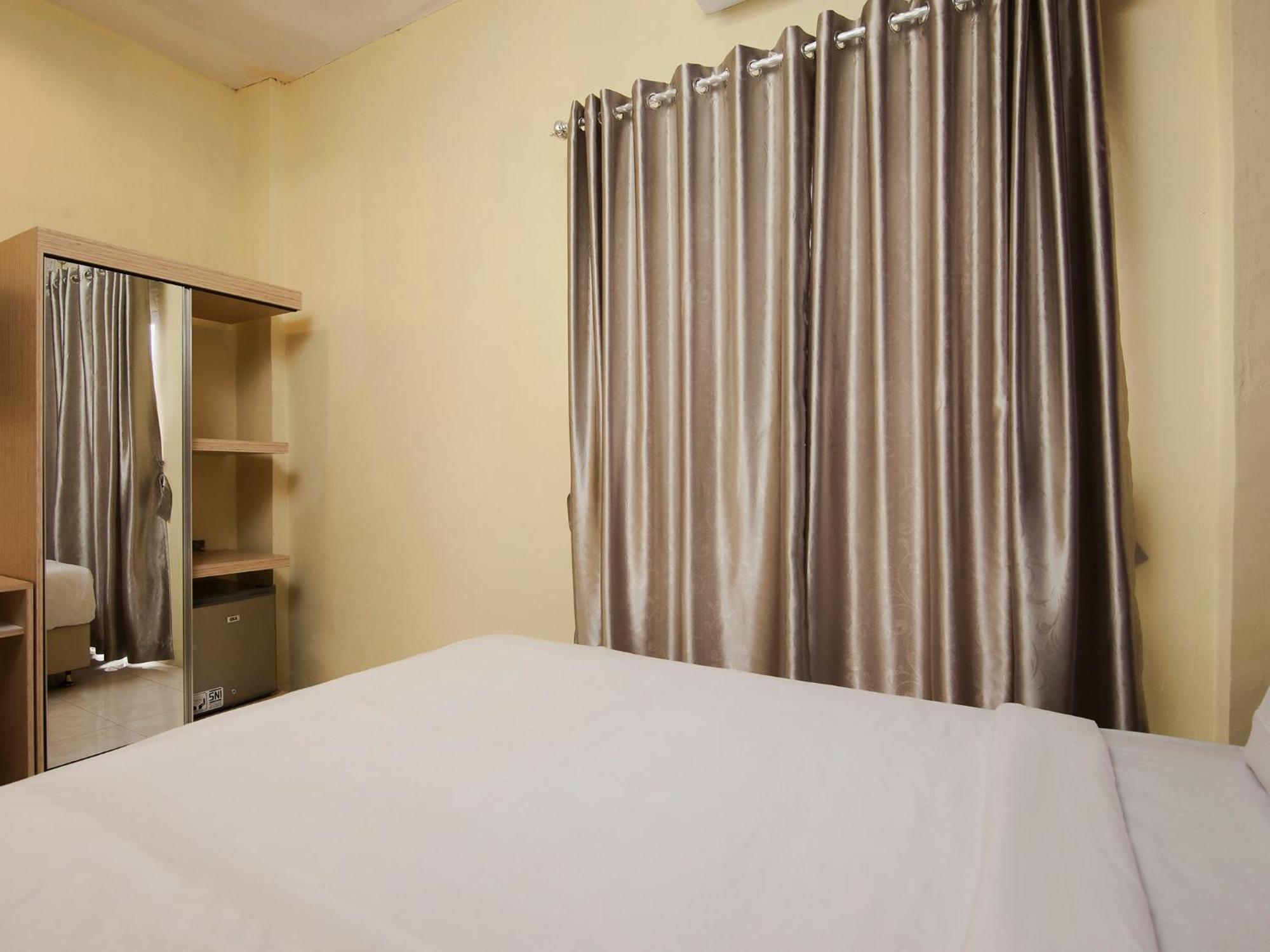 Rap Hotel Balige Bagian luar foto